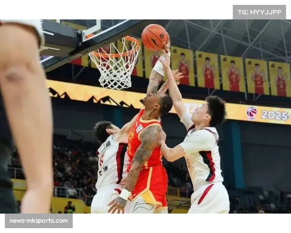 广厦主场战绩提升至14胜0负，雷琼塔克29分扛起进攻大旗