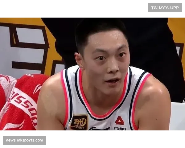 胡明轩膝伤困扰状态下滑 场均8.9分创近七年新低